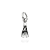Charm pinna