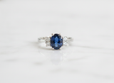 Anello centrale zaffiro ct.1,53 diamanti ct. 0,24 H-VS