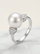 Anello in oro bianco con perla Akoya e diamanti ct. 0,12