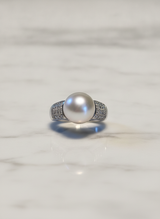 Anello con perla Akoya mm.11,5 diamanti ct.0,32 mis.16 gr.11