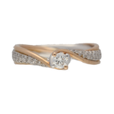 Solitario in oro bianco e rosa con diamanti sul gambo