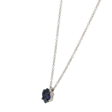 Pendente a forma di fiore con zaffiri blu ct. 0,38 e diamante ct.0,02