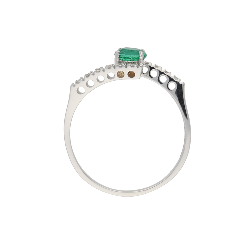Anello  con smeraldo ovale e diamanti