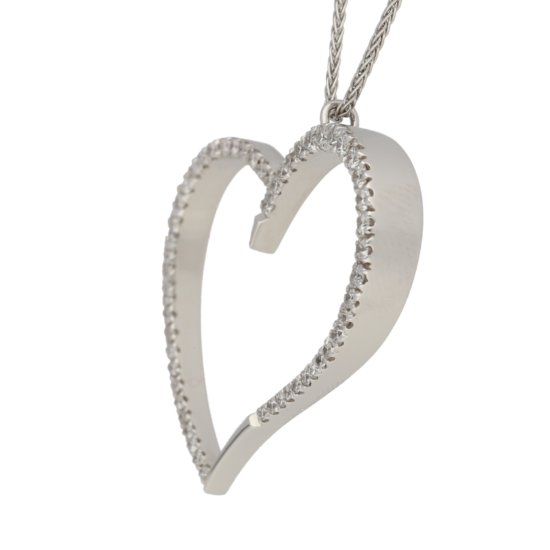 Pendente a cuore in oro bianco e diamanti ct.0,87