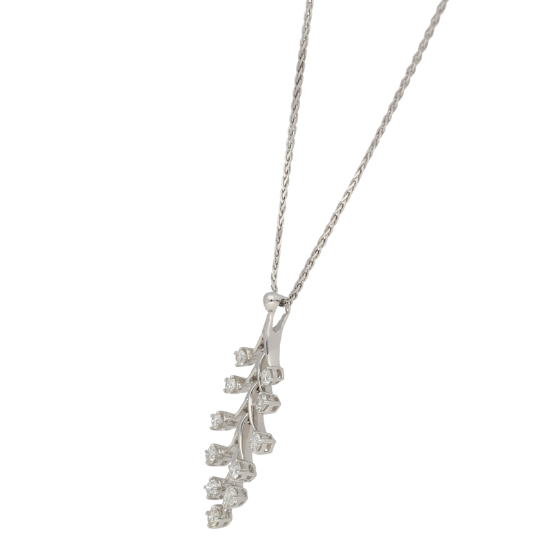 Pendente fantasia snodato in oro bianco e diamanti Ct. 0,57